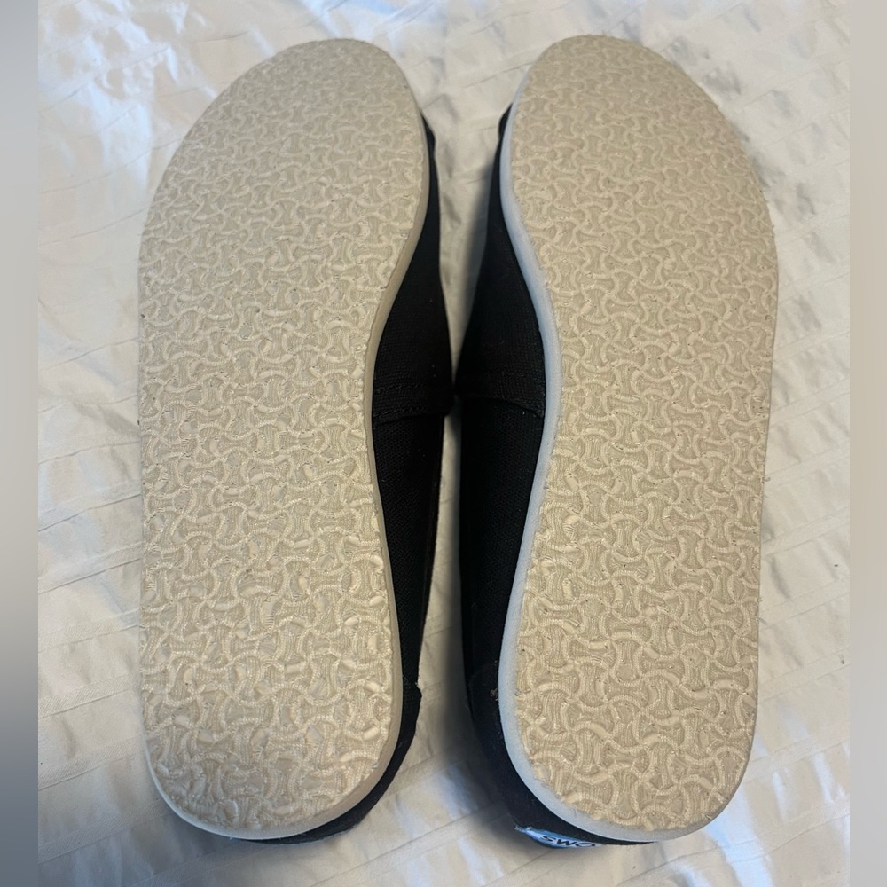 Toms Alpargata Black Canvas Slip-On Shoes with Printed Lining NWOT - Picture 6 of 9